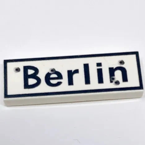 1x3 Tile - Berlin Road Sign